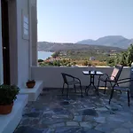Апартаменты Kamares View *