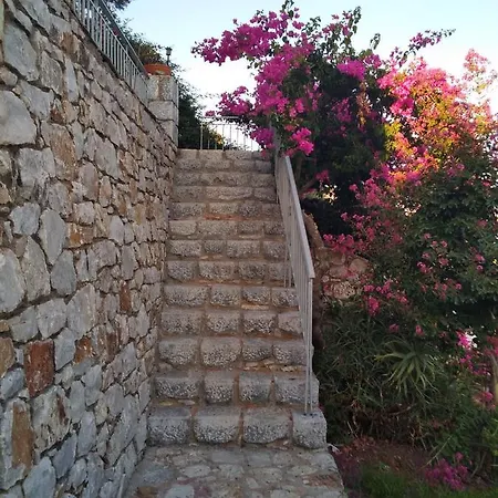 Kamares View Ageranos