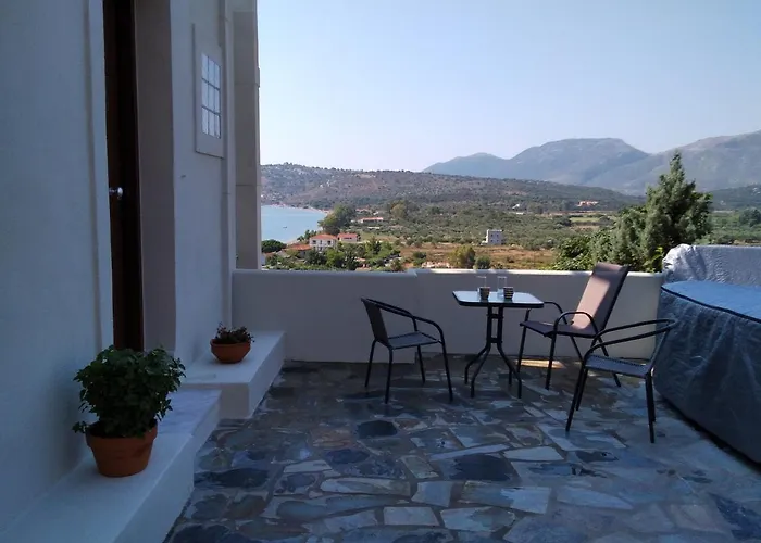 Διαμέρισμα Kamares View *